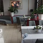 グロマダ ピラ 3*