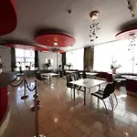 ホテル グロマダ ピラ 3*