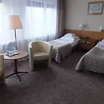 グロマダ ピラ 3*