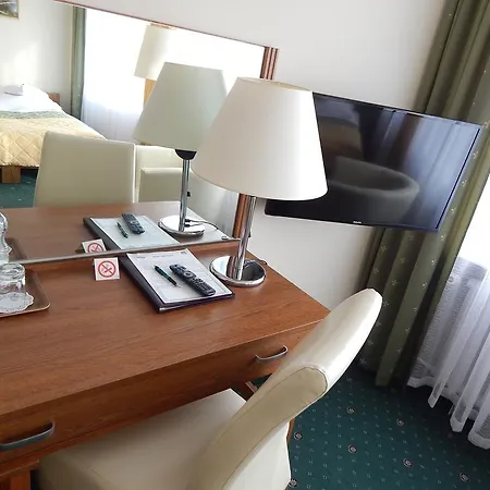 Hotel Gromada 3*