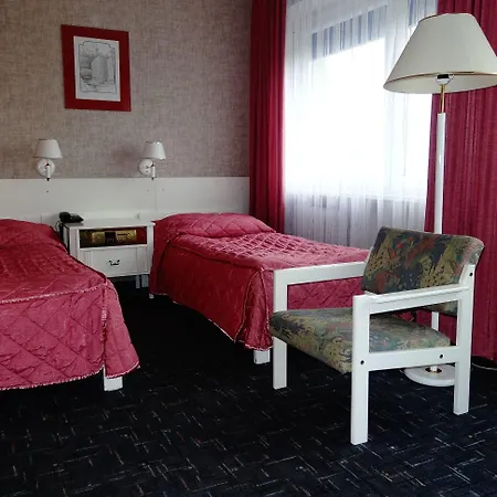 Hotel Gromada 3*