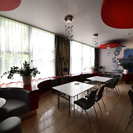 Готель Gromada 3*
