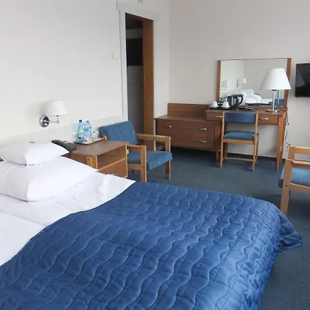 Hotel Gromada 3*