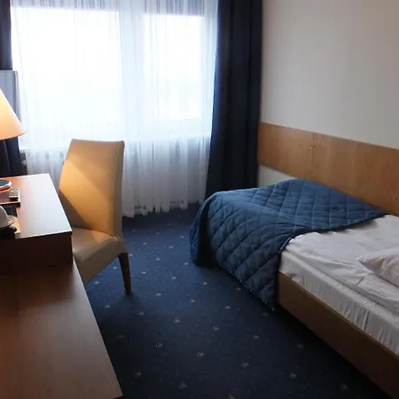 Hotel Gromada Piła